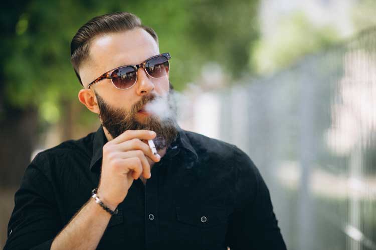 عوارش سیگار بعد از عمل فمتو