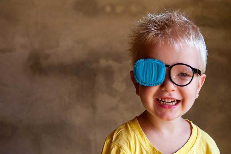 تنبلی چشم و راه های درمان